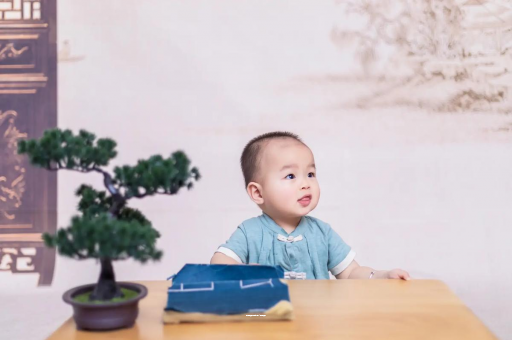 山南宝宝几岁会走路 山南宝宝几岁会走路